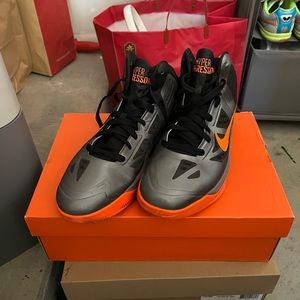 Nike Men’s Air Max Hyperaggressor Size 7.5